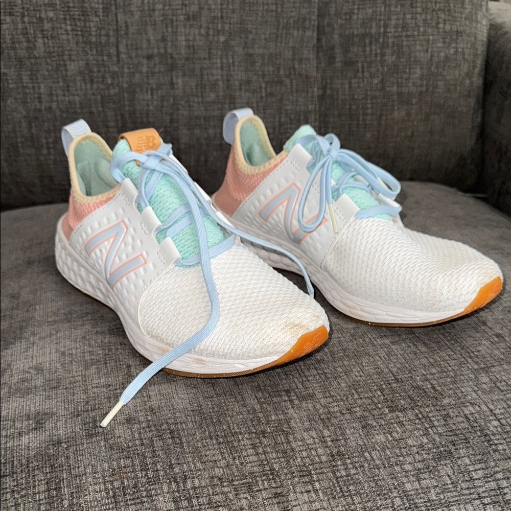 New Balance Women's White and Pink Athletic Shoes